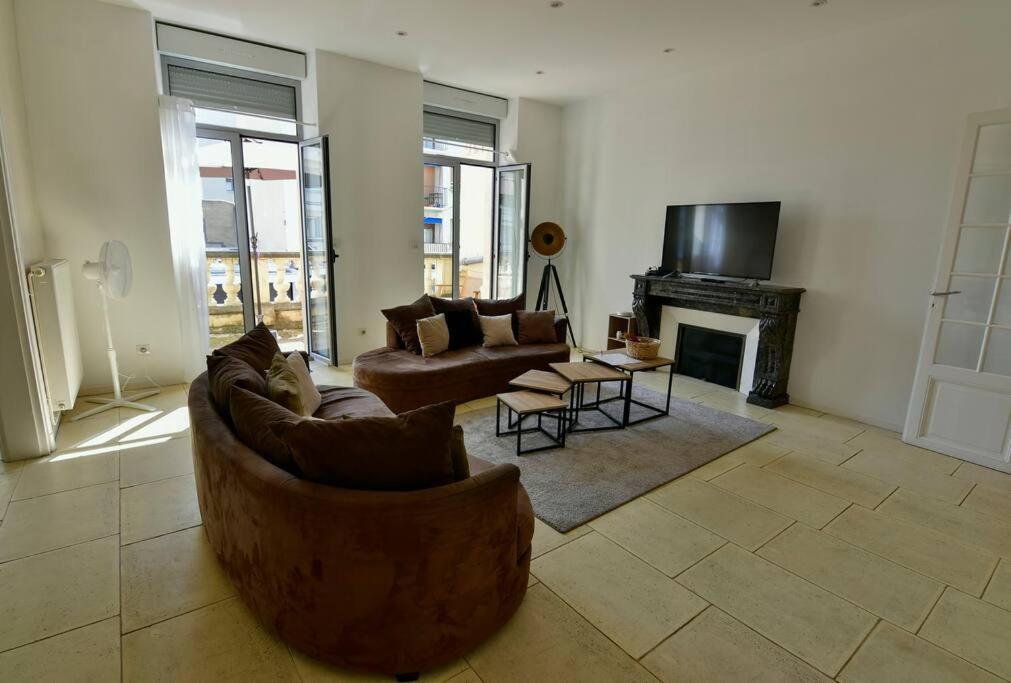 Grand Appartement De Haut Standing En Centre-Ville Montluçon Exteriér fotografie
