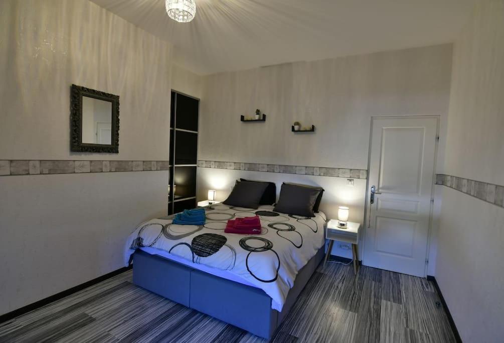 Grand Appartement De Haut Standing En Centre-Ville Montluçon Exteriér fotografie